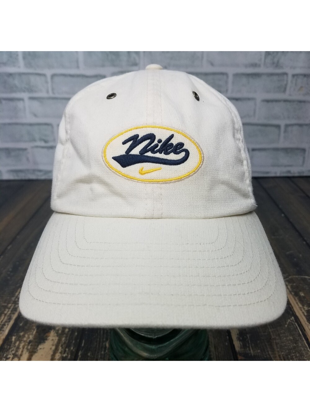 Nike Script Hat Cap Strapback Men's Cream Lightweight Golfing Casual